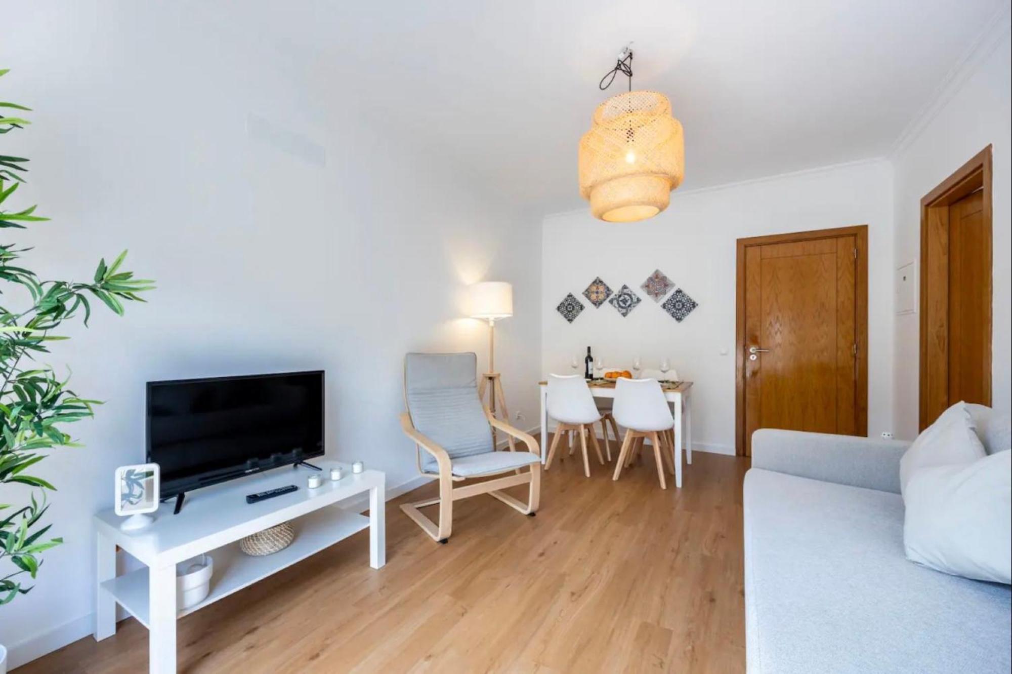 Villa Casa Claudia - Cond Atalaia Lagos Esterno foto